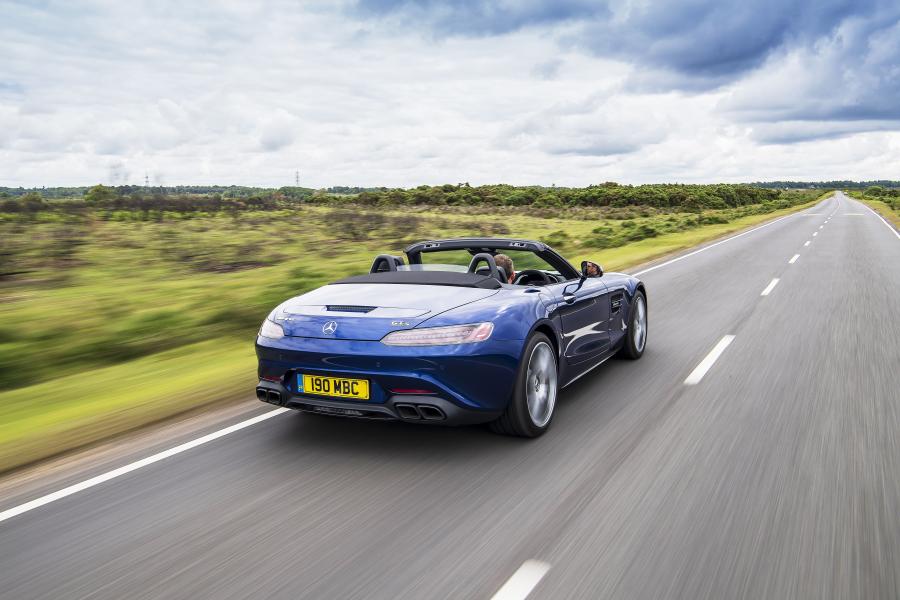 Mercedes-AMG GT S Roadster (R190) 2019 года  (UK) (фото 15 из 40)